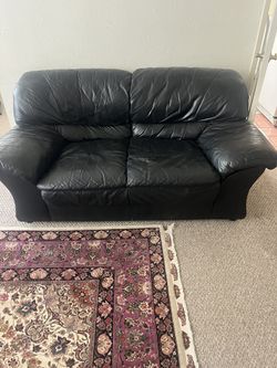 Leather Love Seat 