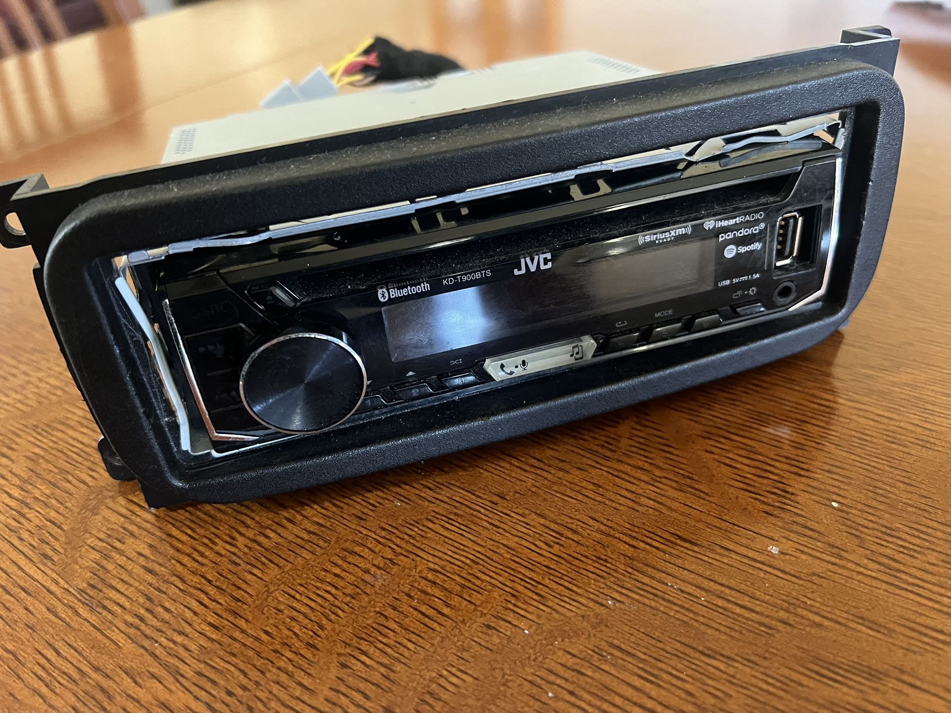 JVC KD-T900BTS Bluetooth CD Receiver Car Radio
