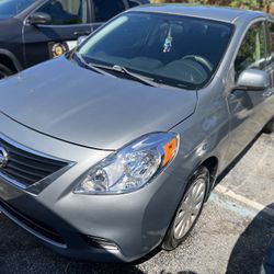 2014 Nissan Versa