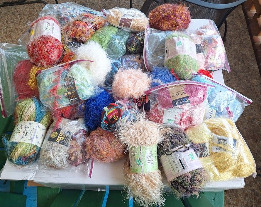 Yarns/bakers' twine 100.00 [Over 250 Worth]