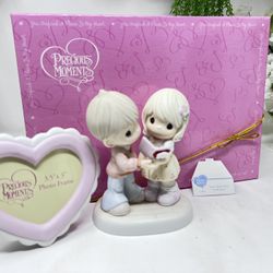 P27 Precious Moments – “You Crafted A Place In My Heart” Figurine 