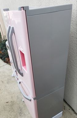 Disney Princess Kitchen for Sale in Glendale, CA - OfferUp