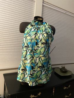 Women’s Sleeveless Silk Top