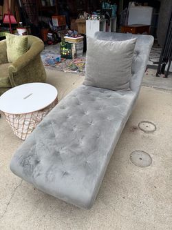 Chaise lounge