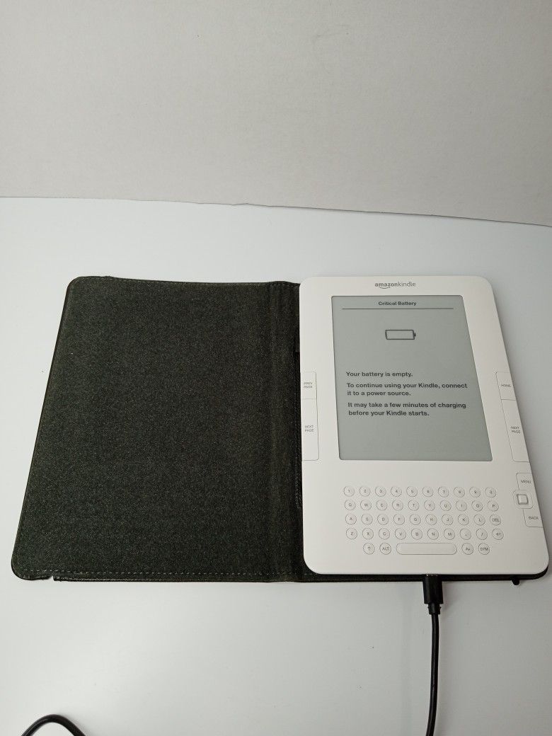 Amazon Kindle 2nd Gen FOR PARTS ONLY . NEEDS NEW BATTERY