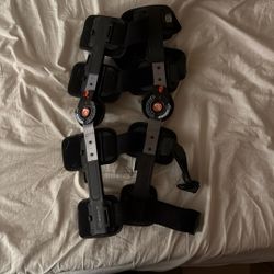 Knee Brace