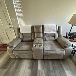 Reclining Love Seat With Built In Charger 
