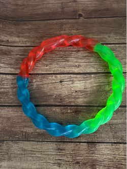 Kong Twistz Ring Dog Toy Large 10.5”