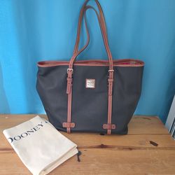 Dooney & Bourke East/West Shopper