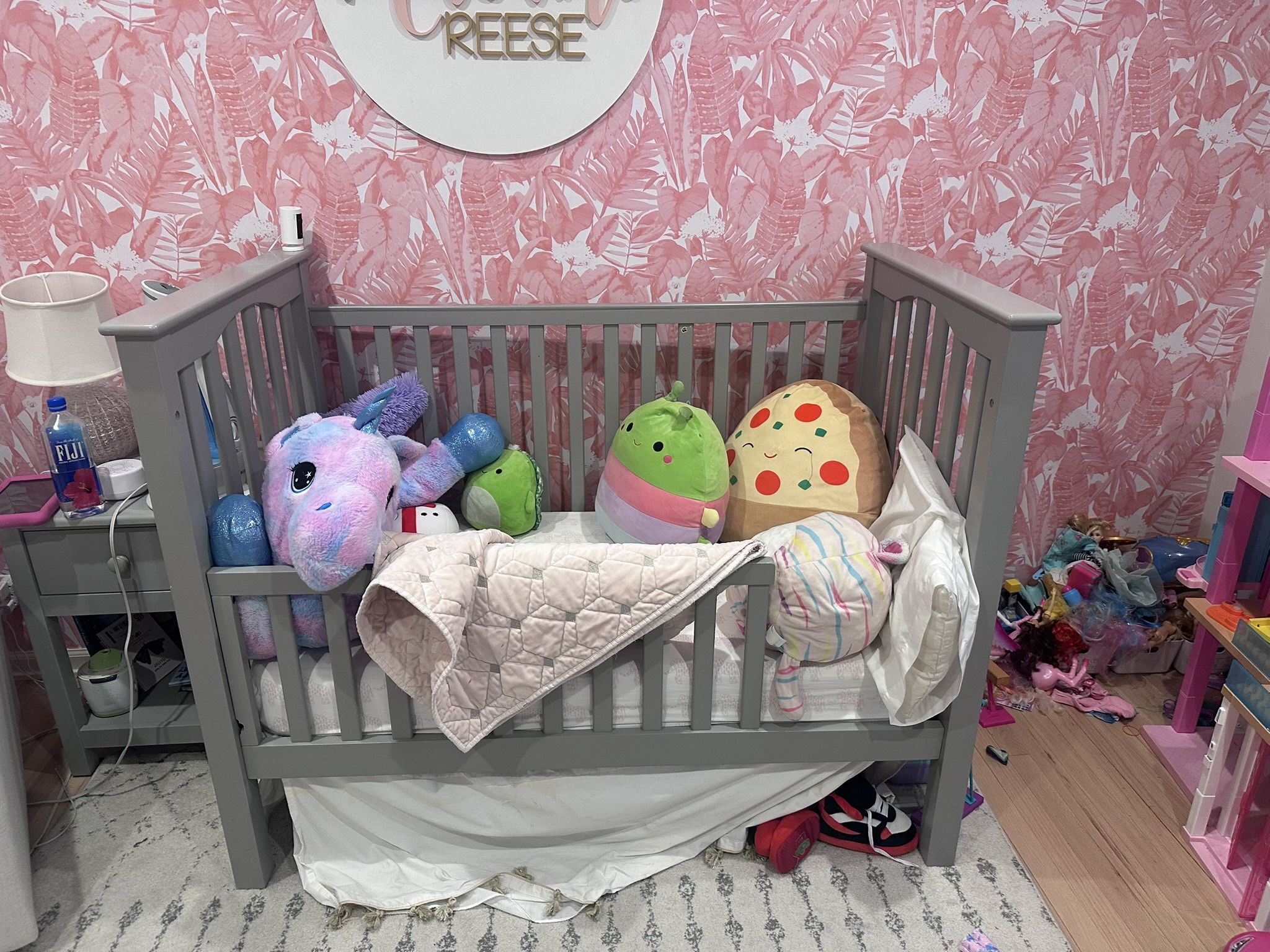 Nursery Convertible Crib, Rocker, Changing Table Topper And Diaper Paul 