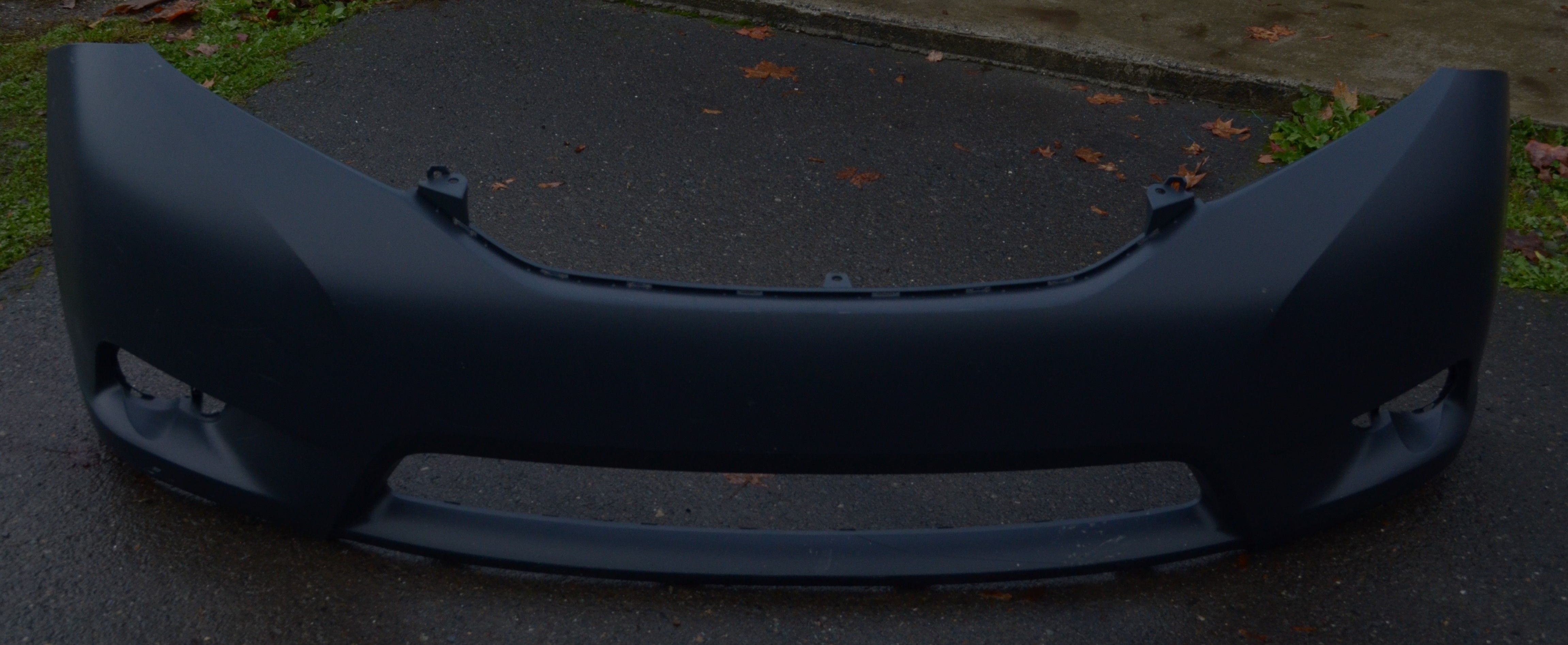 USED REF#U0438 || 2011-2017 TOYOTA SIENNA || FRONT BUMPER COVER ONLY