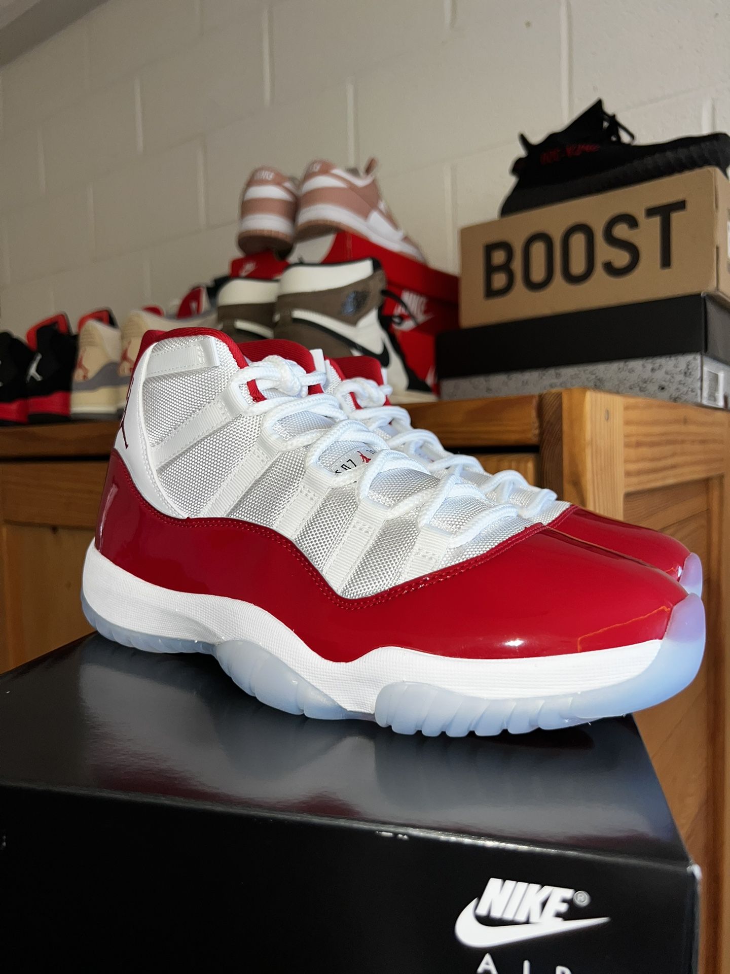 AIR JORDAN 11 RETRO