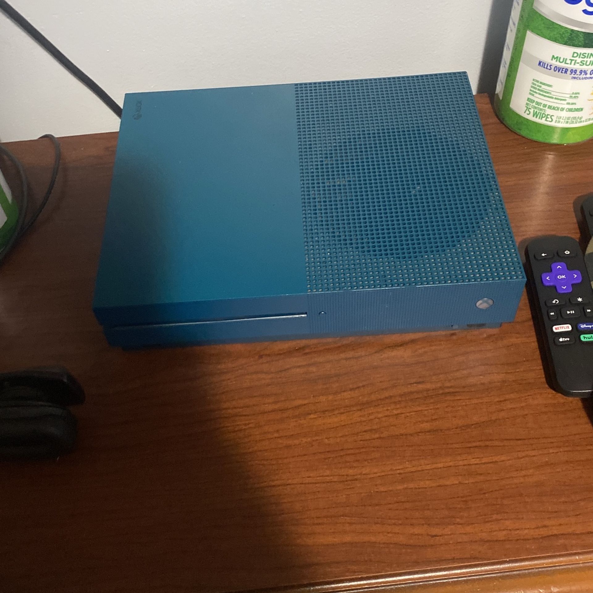 Xbox One X Blue