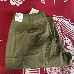 NIKE SB Cargo Pants Brand New DS 100% Authentic Sz 32 M ACG SHORTS