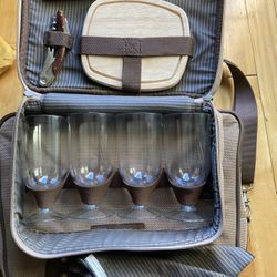 PICNIC CARRYING CASE