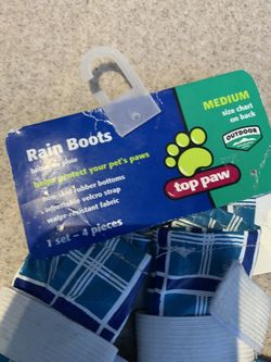 Booties for your Pet medium size new never used water resistant rubber bottom Velcro strap