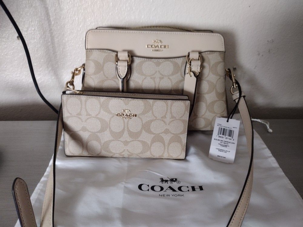 Bolsa Coach Y Carter's Nuevas Originales.Tengo.mucha Variedad De.Productos En Mi Página Si Gustan Echar Un Vistazo.