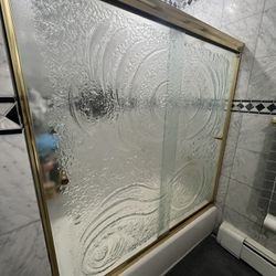 Tub  Door 