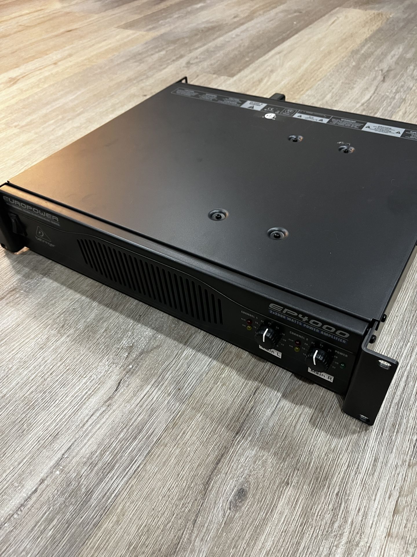 Behringer Europower Ep4000 Professional 4,000 Watt Stereo Power