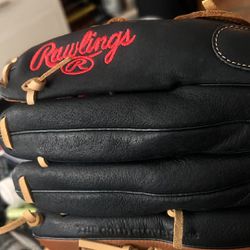Rawlings “12 Prodigy Series right handed baseball glove
