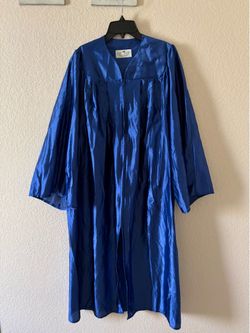 Graduation gown