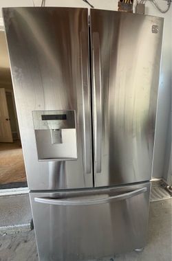 Kenmore refrigerator freezer