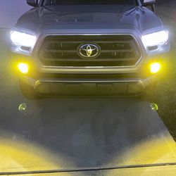 H3 LED Fogs  Bulbs 6000K Xenon White, Extremely Bright 3030 Chips H3 LED Bulbs with Projector for Car Fog Lights, Daytime Running Lights DRL(Pack o