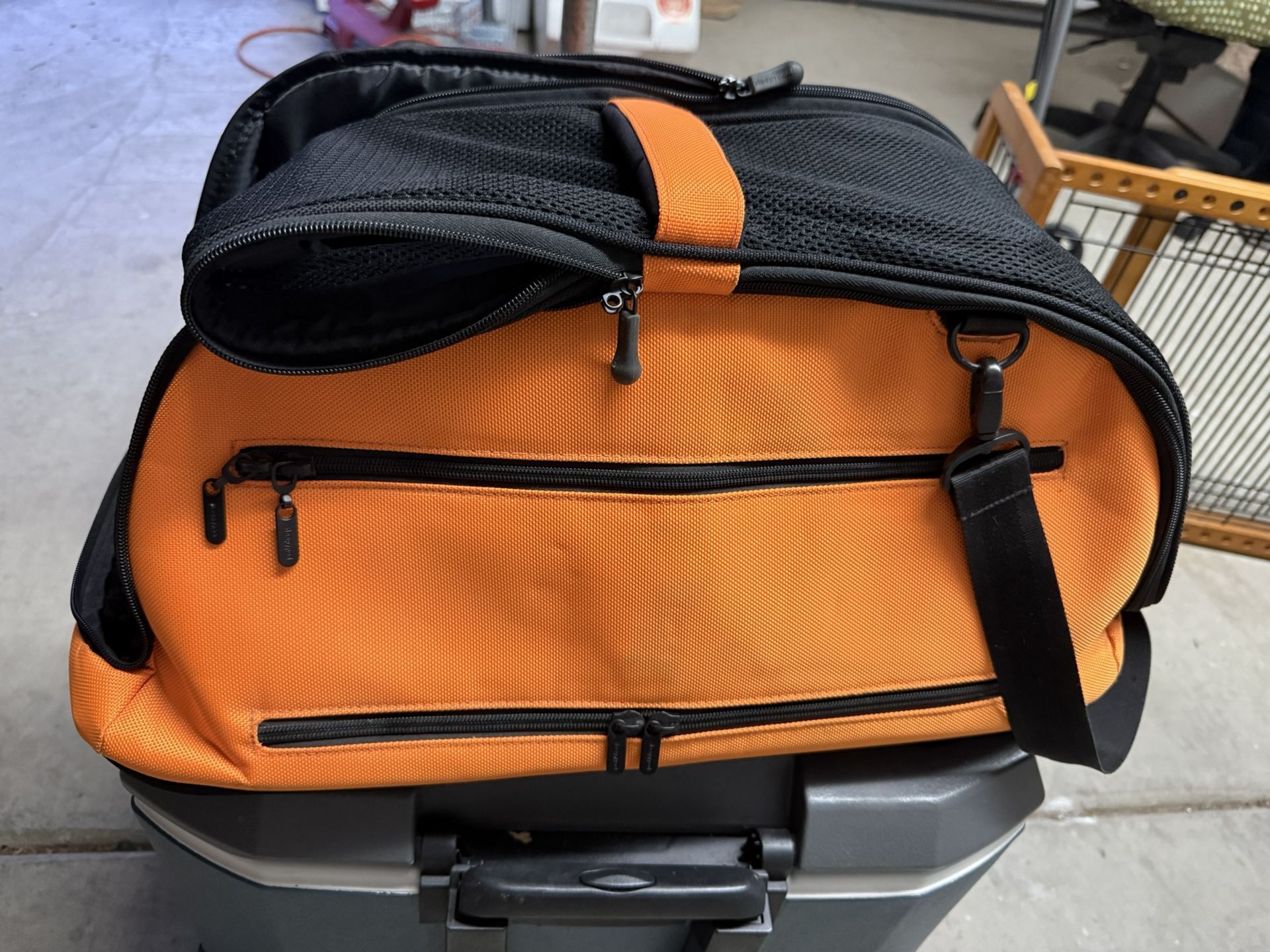 Dog Traveling Bag