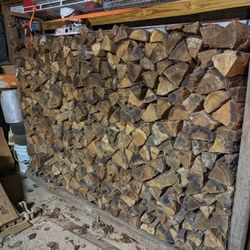 Seasoned Oak And Hickory Firewood