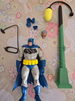 McFarlane Batman Dark Knight Returns Battle Damage Collector Edition