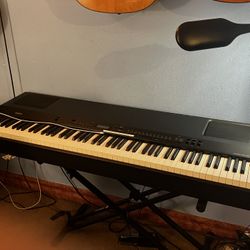 Yamaha P-200 Digital Piano