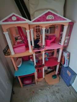 Barbie dream house
