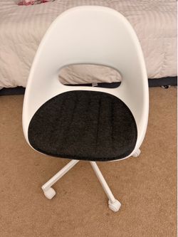 Desk chair