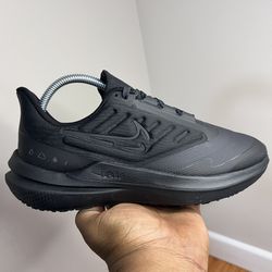 Nike Air Zoom Winflo 9 “Shield Triple Black 2022” DM1106-007 Size 7W