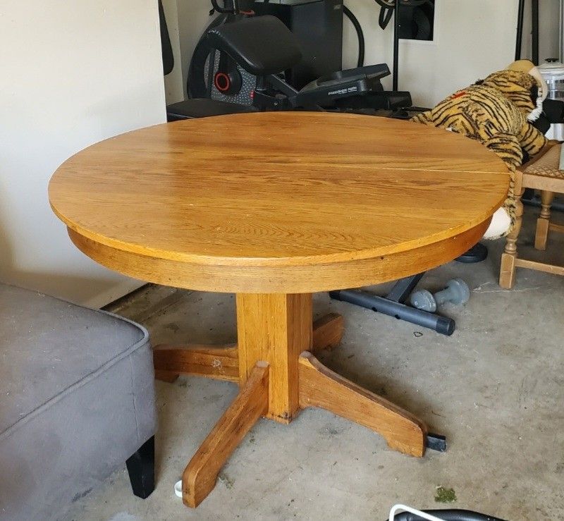 42 Inch Antique Oak Pedestal Table