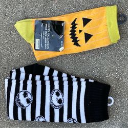 HALLOWEEN SOCKS skull and pumpkin size 9-11 take both $5