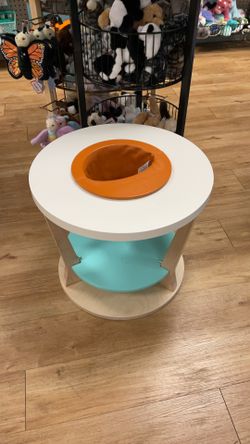 Bobbin Activity Swivel Chair