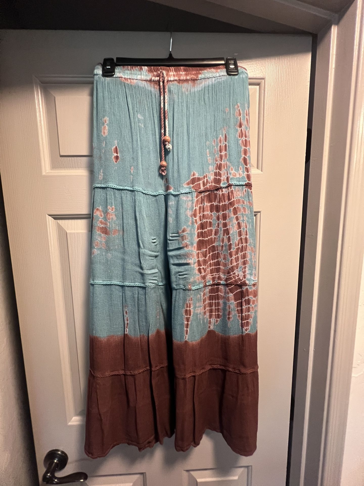 Beautiful Skirt ~ Large