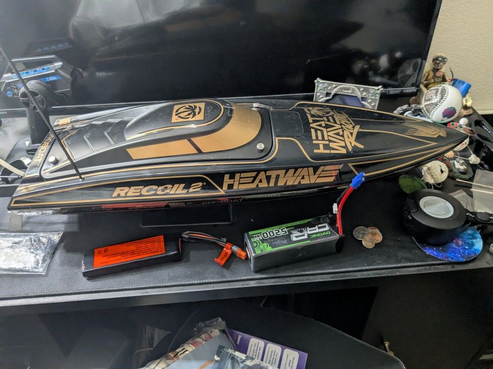 Pro Boat R/C  Fast