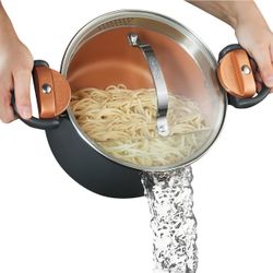 Gotham Steel 5 Quart Stock Pot With Strainer Lid