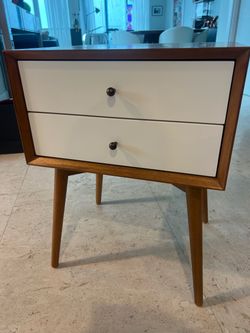 West Elm Mid-Century one Nightstand – Walnut/White – Like New – Discontinued Color
