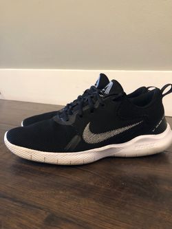 Nike flex running shoe size 10