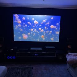 LG HU915QB UST 4K Laser – Like New, Box/Remote