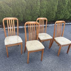 Oaks Chairs
