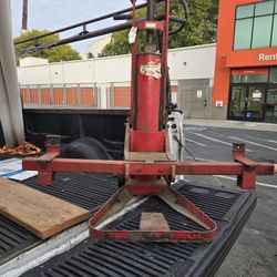 Hydraulic Buper Jack.
