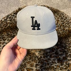 LA fitted 