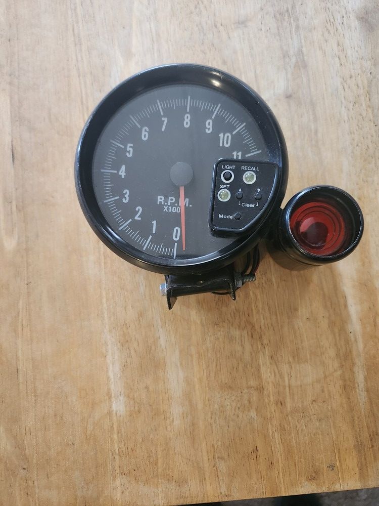 Tachometer With Memory