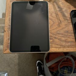 iPad 10th Gen 