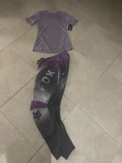 New Woman’s Fox Gear Set