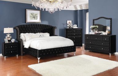 4PC CALKING BEDROOM SET: KING BED FRAME, DRESSER, MIRROR, NIGHTSTAND--FULL VELVET BLACK